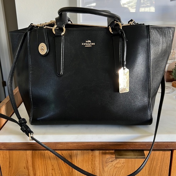 Coach Handbags - COACH genuine black leather tote bag